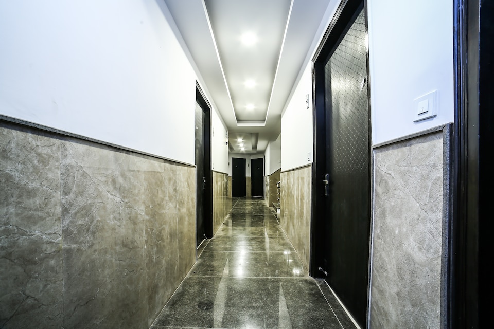 OYO Hotel Airport Zone Olive, Airport Delhi, Delhi Transit