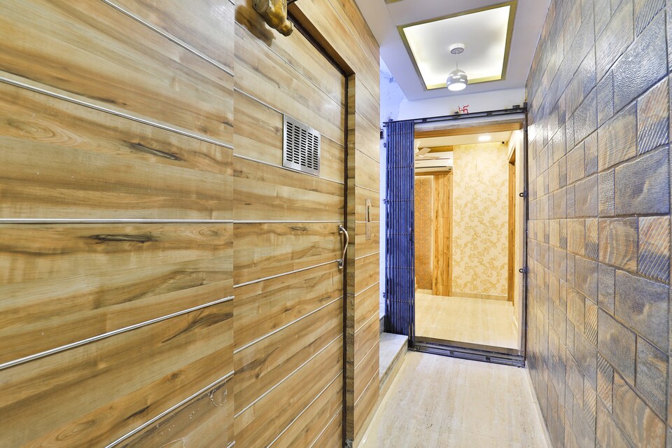 OYO 24950 Hotel Shree Balaji Residency, Ashram Road Ahmedabad, Ahmedabad