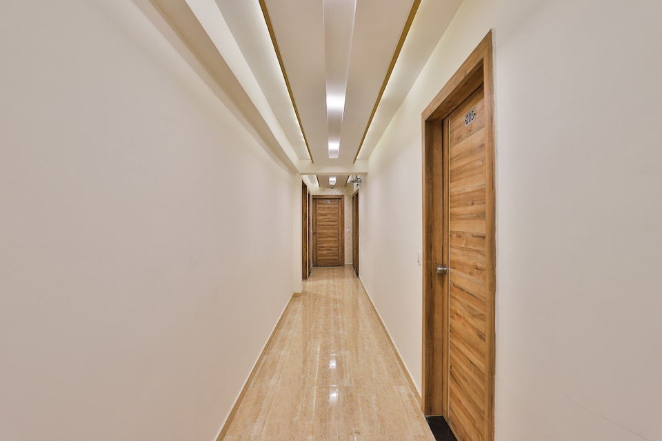 OYO 24950 Hotel Shree Balaji Residency, Ashram Road Ahmedabad, Ahmedabad
