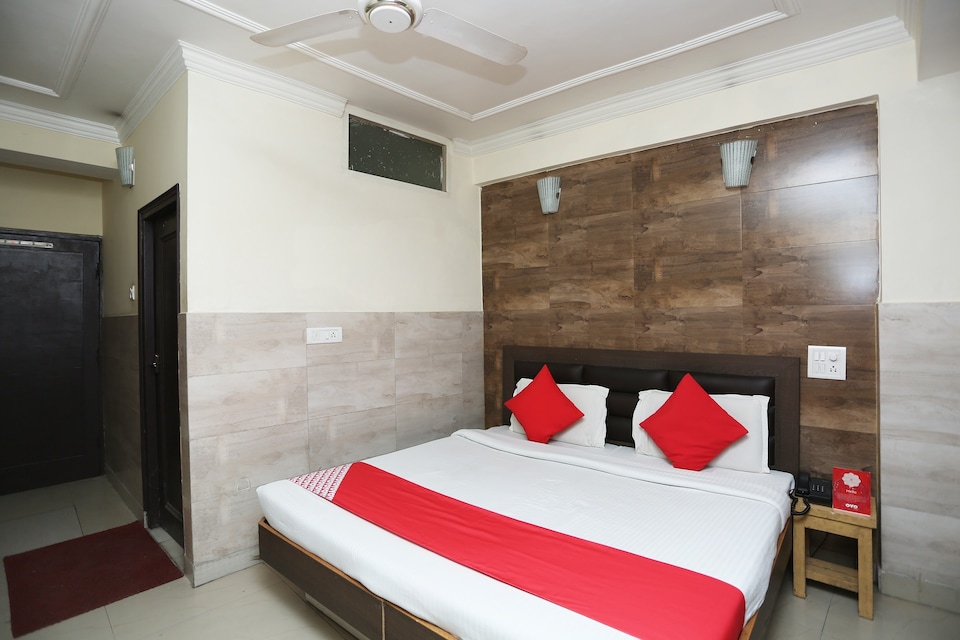 OYO 24954 Hotel Amrita, Jammu, Jammu