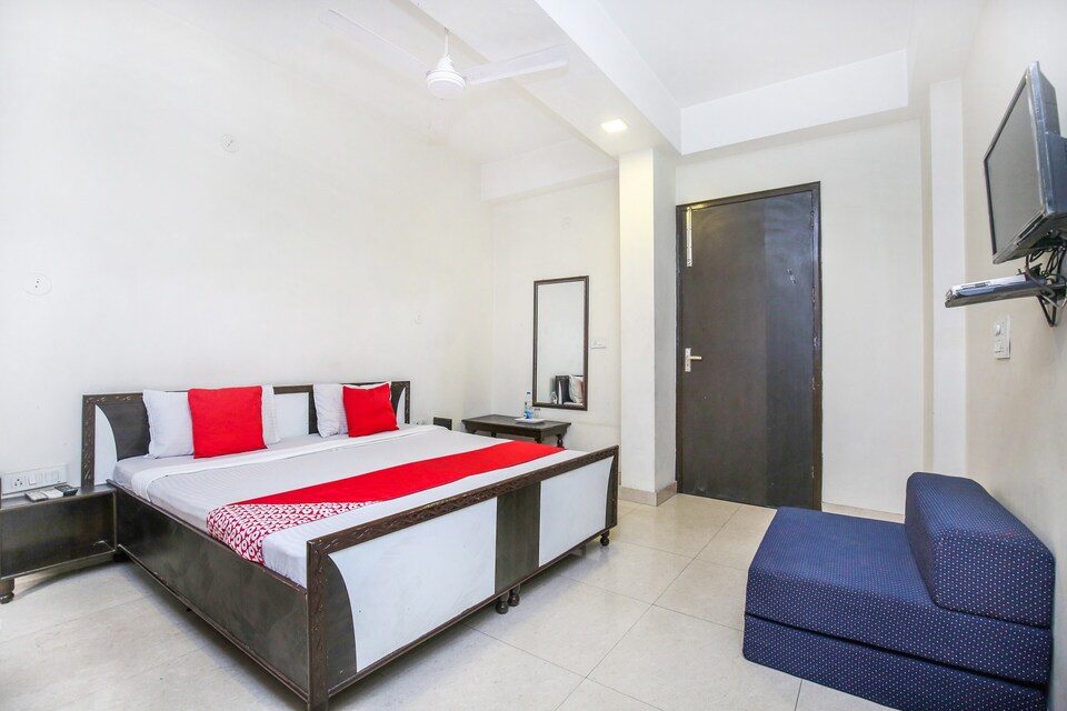 OYO 24978 Maryada Hotel, Queens Road Amritsar, Amritsar