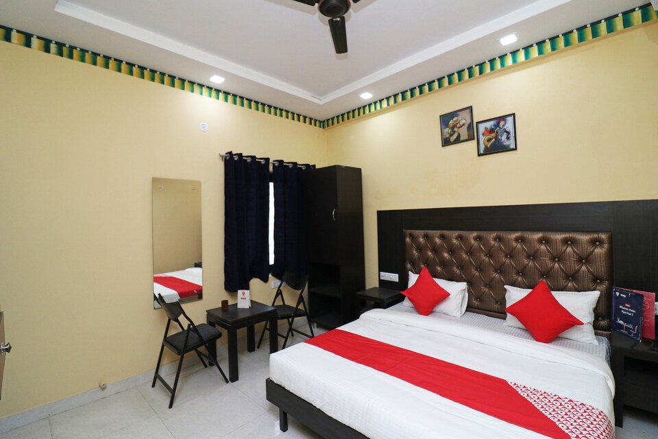 OYO 24985 Udee's HS, Shilpgram, Agra