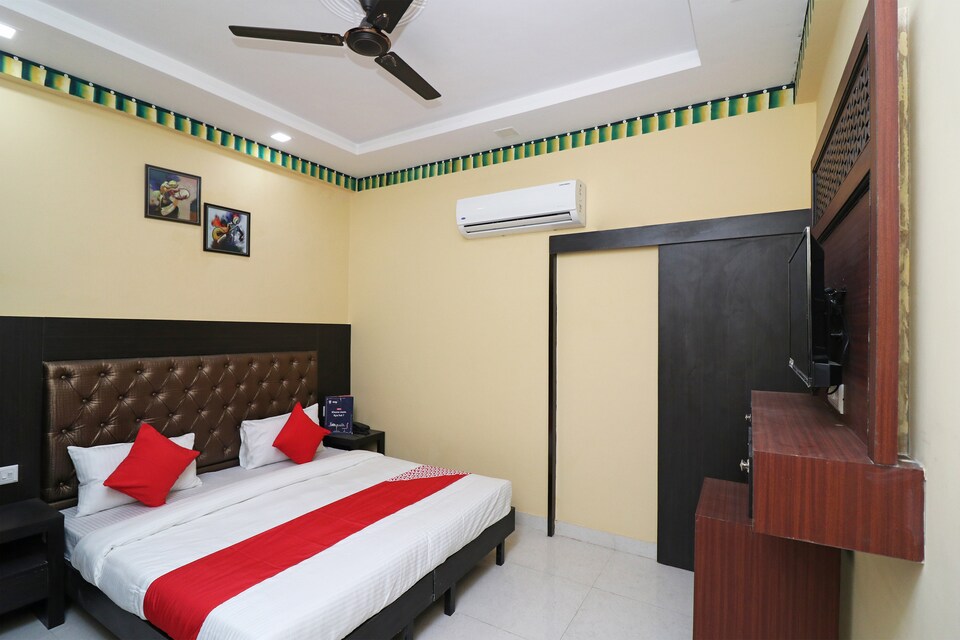 OYO 24985 Udee's HS, Shilpgram, Agra