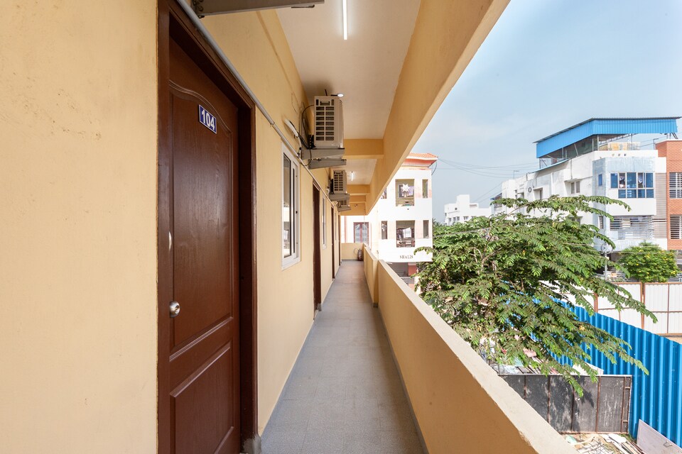 OYO Vinayak Residency, Poonamallee, Chennai