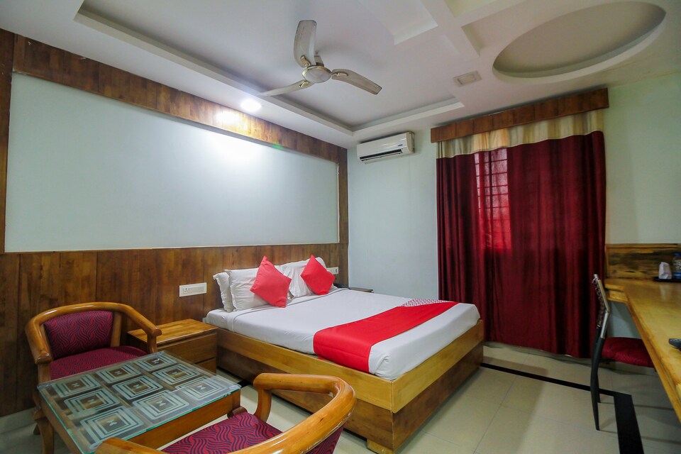 OYO 25010 Hotel Sky Palace, Kannur, Kannur