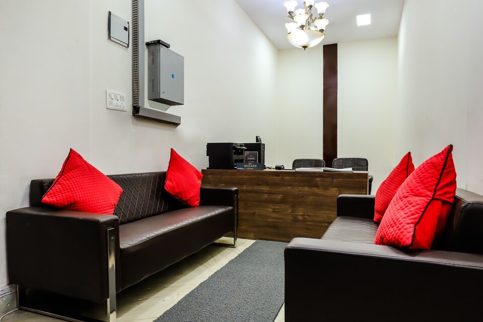 Collection O 30049 Beta Plaza, Greater Noida, Noida