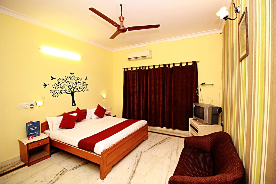 Hotel O Amrit Resort, Alwar, Alwar
