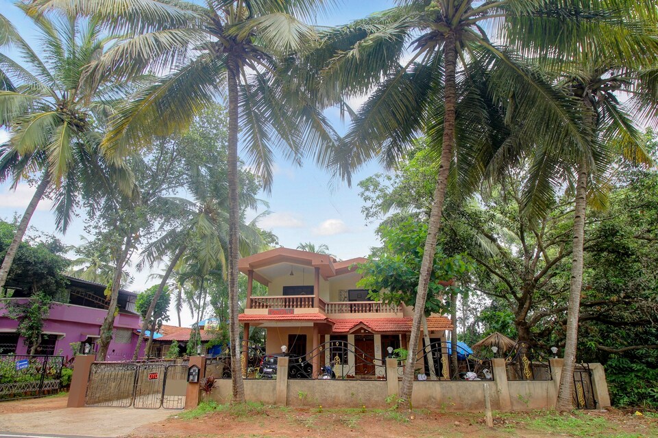 OYO 25033 Elegant Studio, South Goa, गोवा