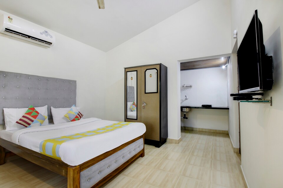 OYO 25033 Elegant Studio, South Goa, गोवा