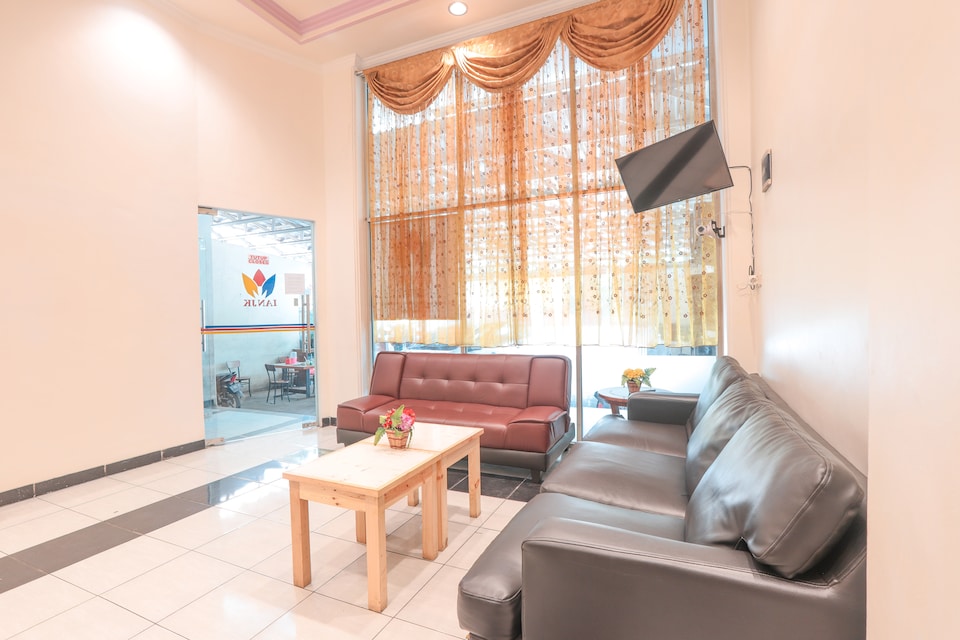 OYO 262 Ian Jk Hotel, Soekarno Hatta Airport, Tangerang