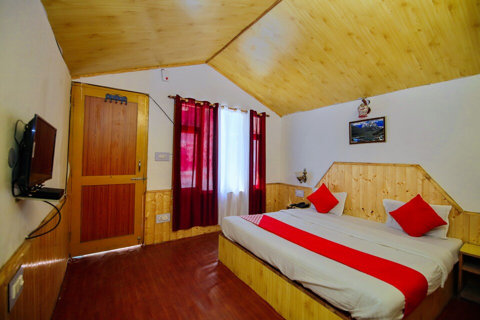 OYO Crc River Land Cottage, Old Manali Road, मनाली