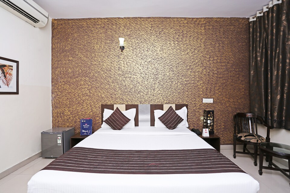 Oyo 580 PMH, Airport Delhi, Delhi Transit