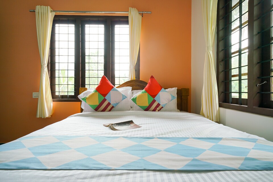 OYO Home 25070 Compact 3BHK, Adimali Munnar, Munnar