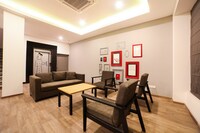 OYO Townhouse 110 MI Road