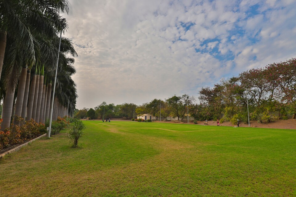 OYO 25082 Ishwariya Enclave, Jamnagar Road, Rajkot