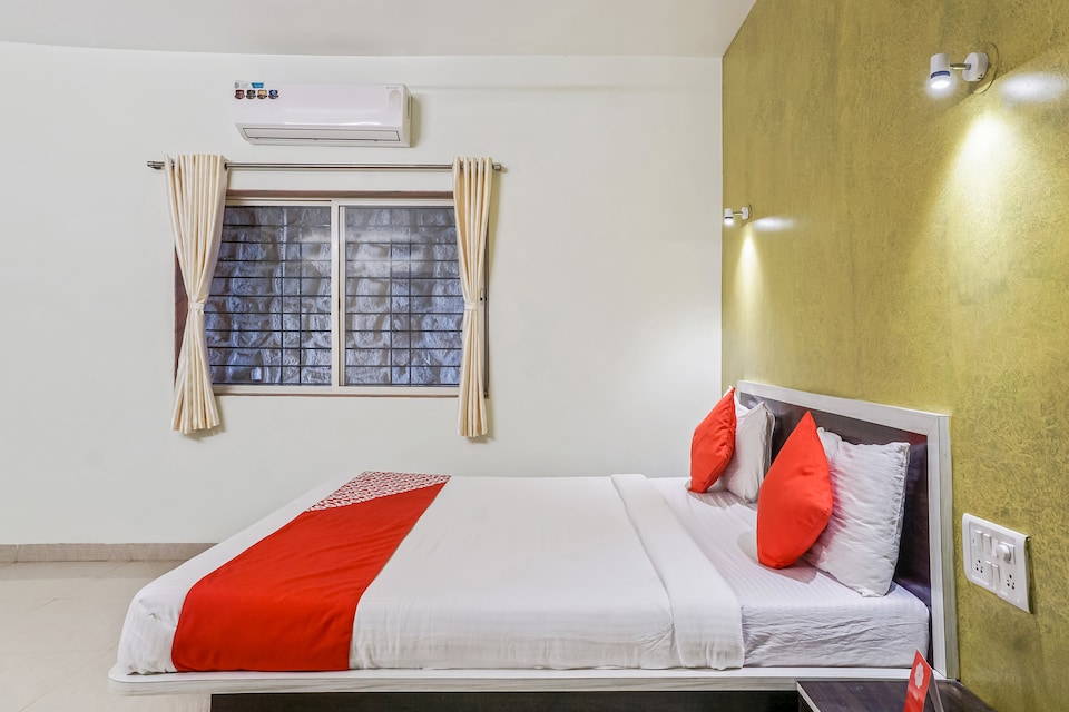 OYO 25095 Hotel Valley View Residency, Panchagani Market Mahabaleshwar, Mahabaleshwar