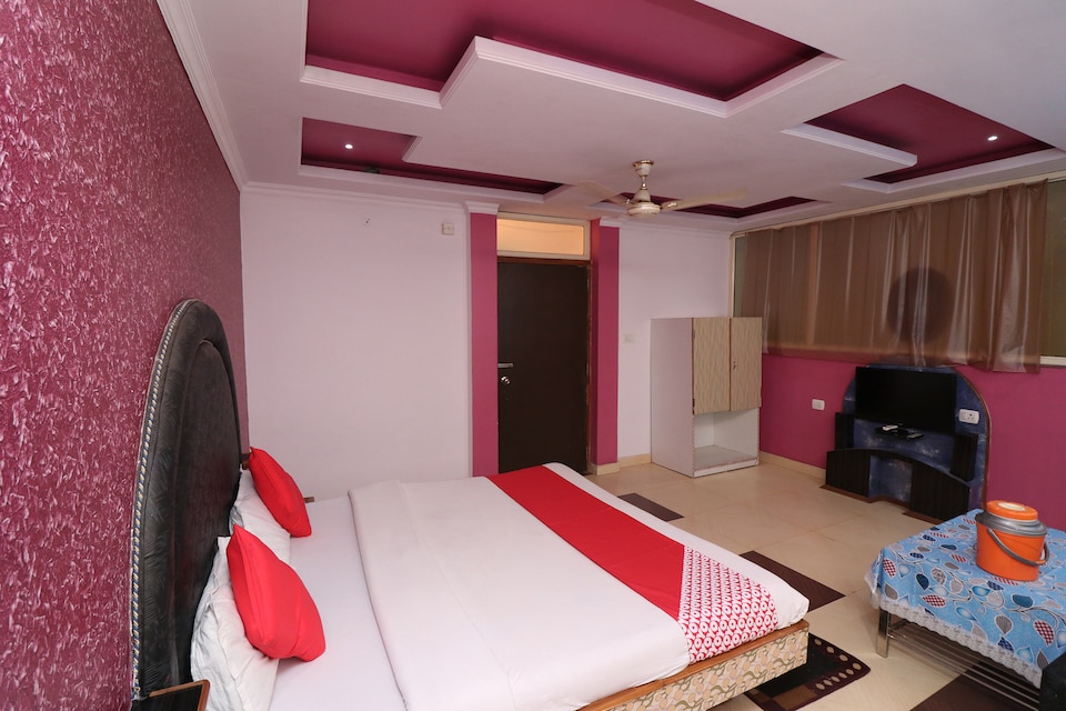 OYO 25100 Hotel Rock View, Pachmarhi, Pachmarhi