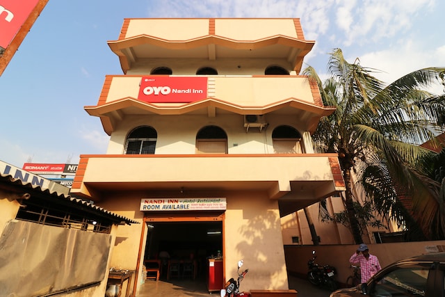 Super Hotel O Nandi Inn