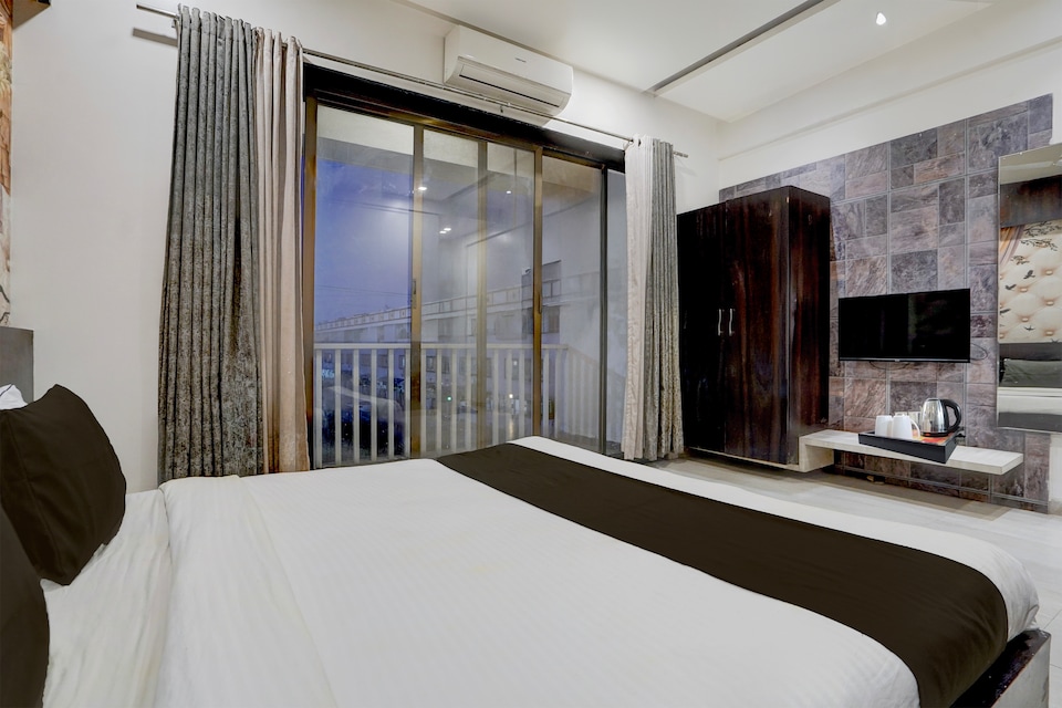 Collection O Ozar Industrial Estate Formerly Hotel Siddhivinayak Grand, Ozar, Nashik