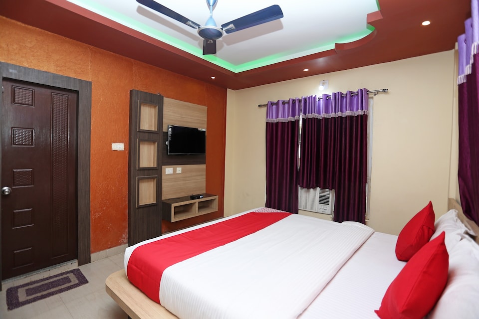 OYO 26121 Red Stone Premium, Baliapanda Puri, Puri