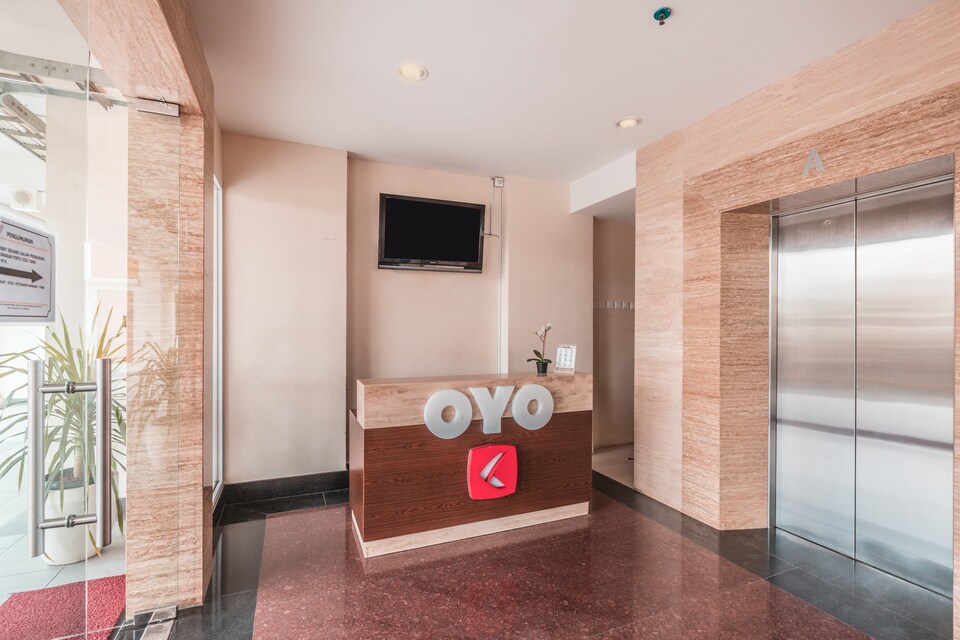 OYO 268 Cinere Resort Apartement, Ciputat, Tangerang