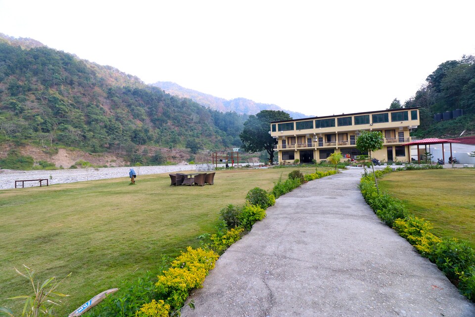 OYO 26145 Nirvana River Resort & Camps, Rattapani Rishikesh, Rishikesh