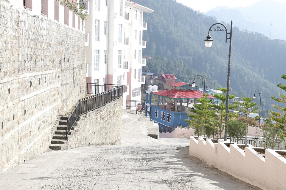 OYO Home 26148 Hillock View 2BHK, Bharari, Shimla