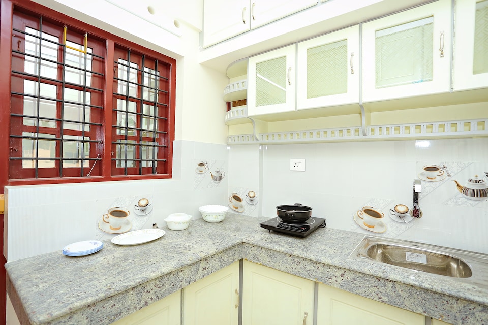 OYO Home Mm Square, Airport Trivandrum, Trivandrum