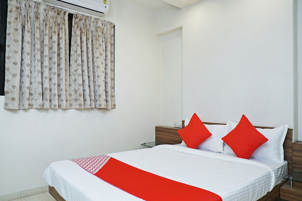 OYO 26205 Hotel Sahara, Chakan Pune, Pune