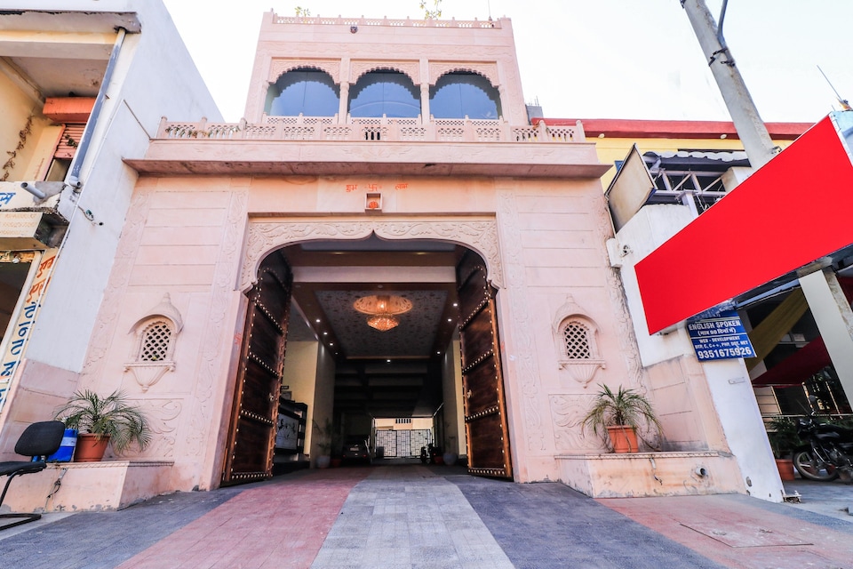 OYO The Royal Haveli, Sindhi Camp, Jaipur