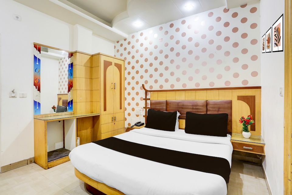 Super Hotel O New Delhi Railway Station Formerly Le Alfanso, Paharganj Delhi, Delhi