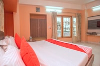 OYO Sonartari Residency