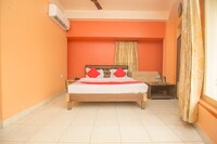 OYO Sonartari Residency