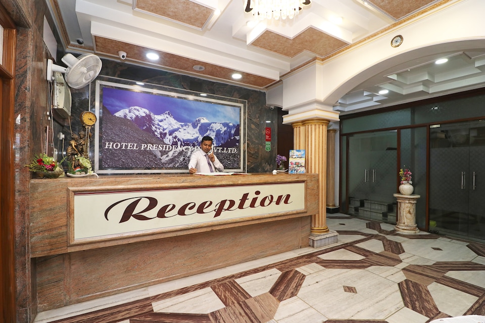 Capital O 38933 Hotel Presidency Inn, Esplanade Kolkata, Kolkata