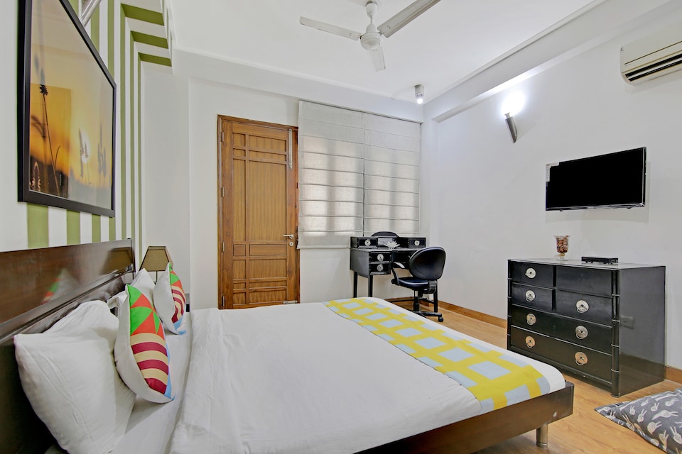 OYO Home Luxe 26252 Opulent Stay, Saket Delhi, Delhi