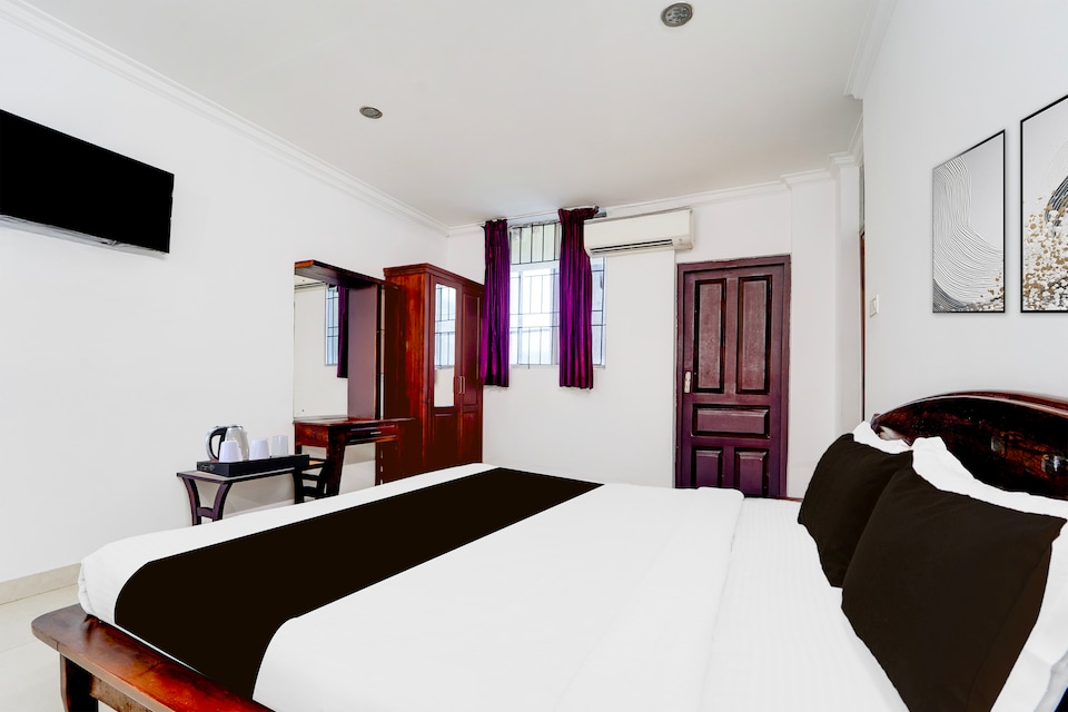 Collection O Infopark Kochi Formerly Malabar Plaza Residency, Kakkanad Kochi, Kochi