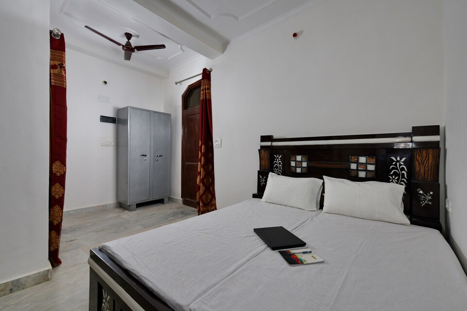 OYO LIFE GRG1179 Sector 43, Golf Course Road, Gurgaon