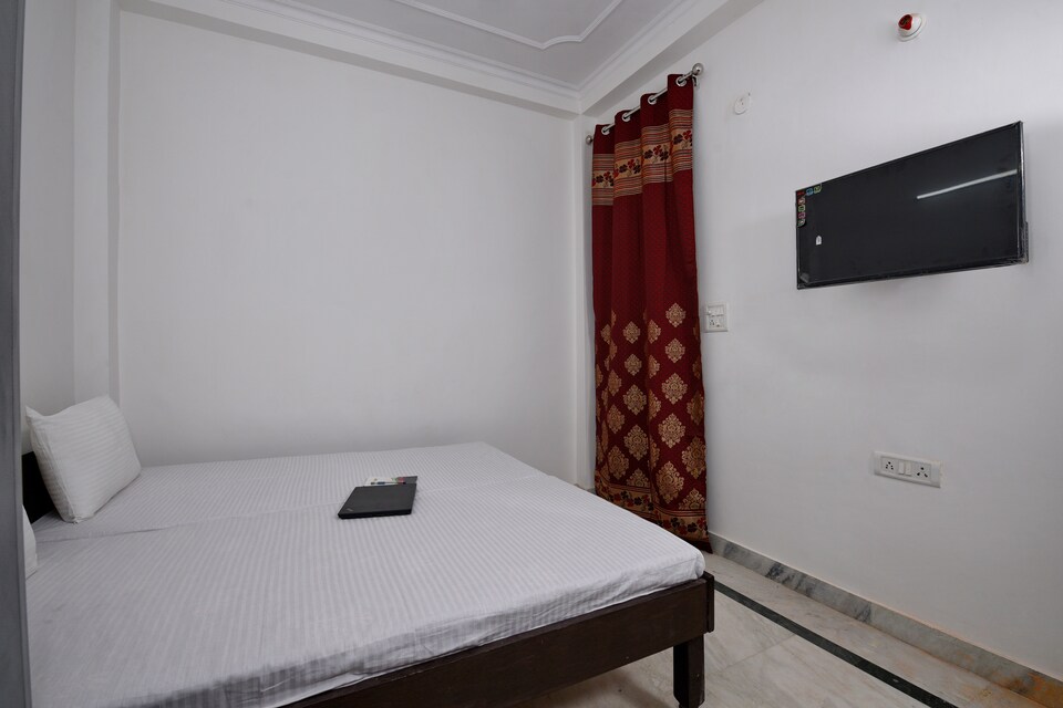 OYO LIFE GRG1179 Sector 43, Golf Course Road, Gurgaon