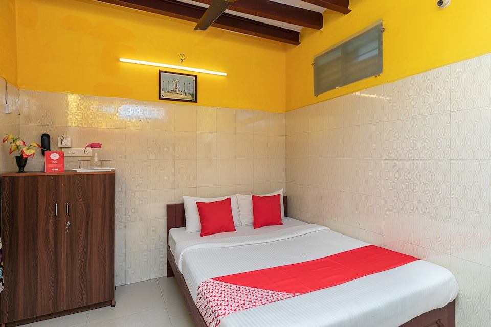 OYO 26460 Varsha Villa, Pondicherry City Centre, पांडिचेरी