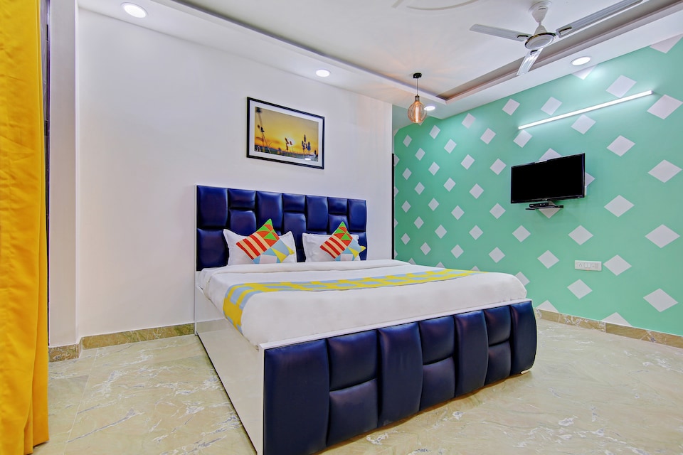 OYO Home 26468 , Rajouri Garden Delhi, Delhi