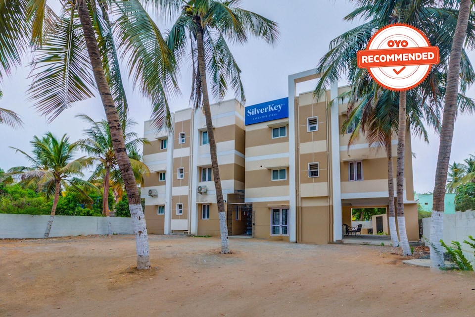 OYO SilverKey Pallikaranai, Velachery, Chennai