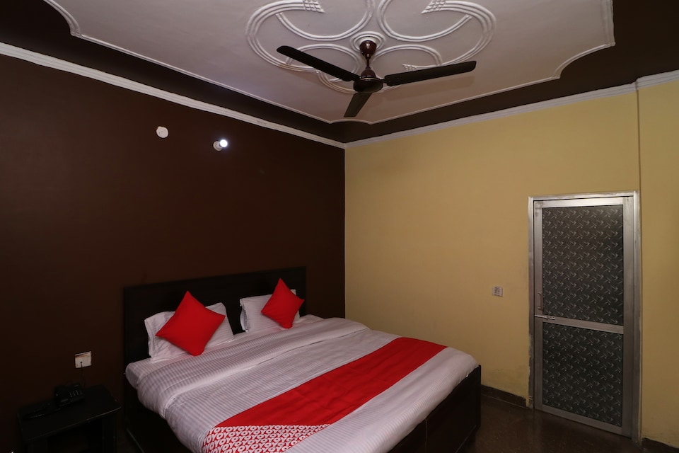 OYO 3259 Naren Palace, CT Road Puri, Puri