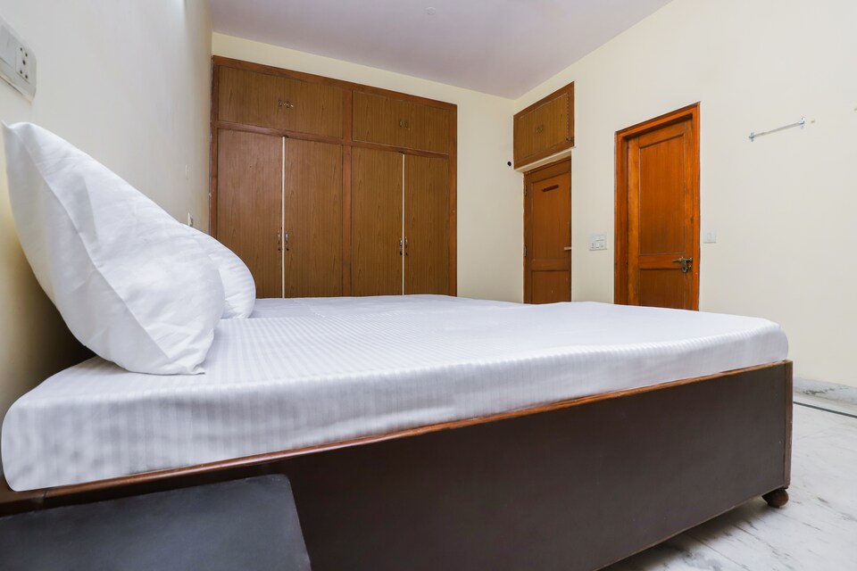 OYO LIFE NOD455 Sector 20, Noida City, Noida