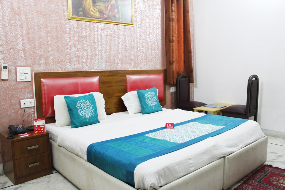 OYO Rooms 395 Near South City I Market, HUDA CENTRE 1, Gurgaon