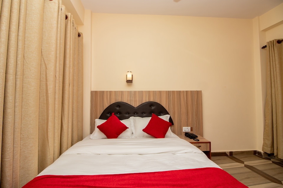 OYO 277 The Country Yard, Pokhara, Pokhara