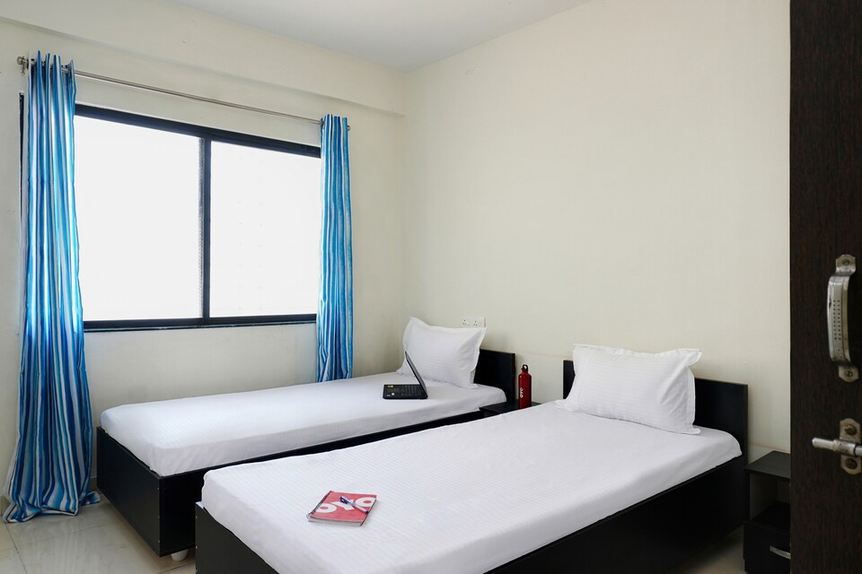 OYO LIFE PUN521 Manjri, Hadapsar Pune, Pune