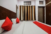 OYO Hari Krishna Palace