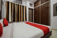 OYO Hari Krishna Palace