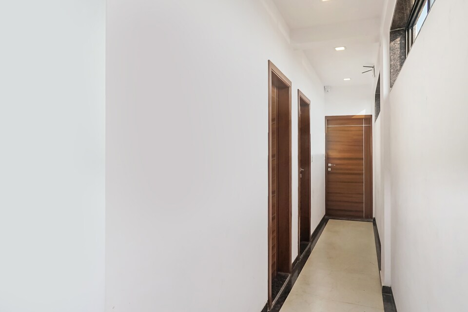 Flagship Hotel Kohinoor Plaza, Main Market Mahabaleshwar, Mahabaleshwar