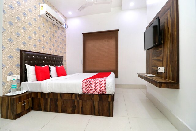 OYO Hotel Angad Inn
